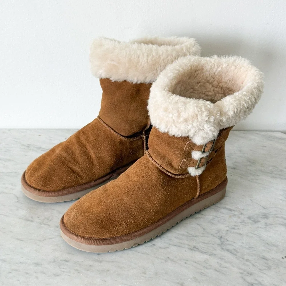 Koolaburra by UGG‎ Victoria Short Chestnut Suede Faux Fur Buckle Boots Womens 8